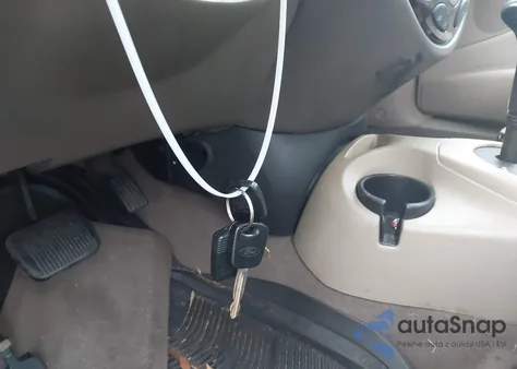 2000 Ford Focus Zts from USA, damaged, VIN 1FAFP3833YW399619